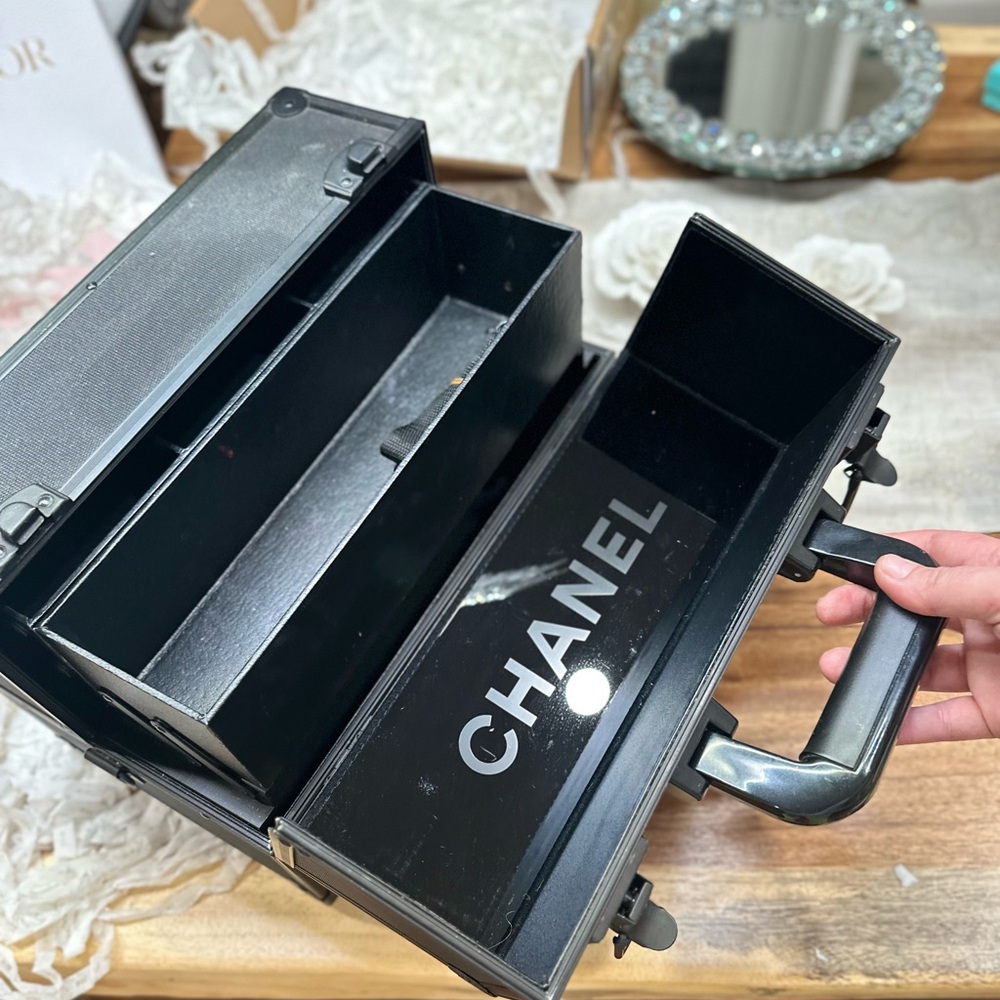CHANEL PROFESSIONAL BEAUTY ADVISOR/MAKE-UP ARTIST X-LARGE COSMETICS TRAVEL CASE - Picture 8 of 16